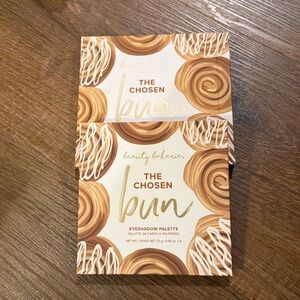 The Chosen Bun by Beauty Bakerie Cosmetics Eyeshadow Palette Nine Shades